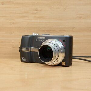 Panasonic Lumix DMC-TZ1 / 5MP Digital Camera / 10x Optical Zoom / Made in Japan